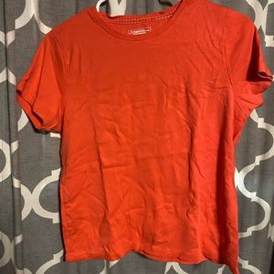 Women’s medium tee